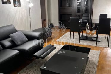 Appartement meublé situé Rue de l'Athénée