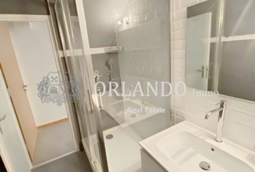 Studio à louer 4 étage sans ascenseur