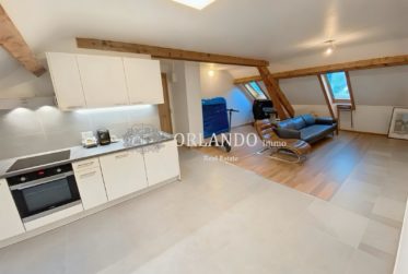 Studio à louer 4 étage sans ascenseur