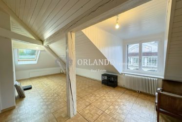 Reprise de bail Bel appartement de 5 pièces en attique avec poutres apparentes