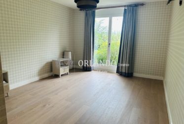 8 Rooms Maison, Villa