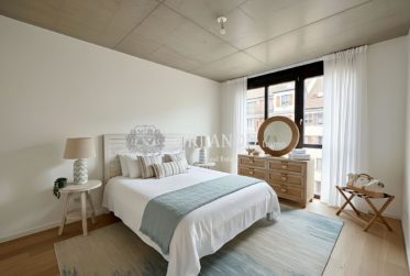 Bel appartement neuf de 5 pièces( pignon ) 3 étage avec balcon