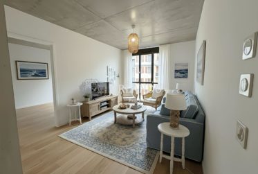 Bel appartement neuf de 5 pièces( pignon ) 3 étage avec balcon