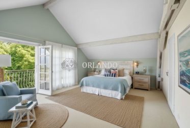 Villa de caractère avec vue panoramique sur le lac Léman, à deux pas de Genève