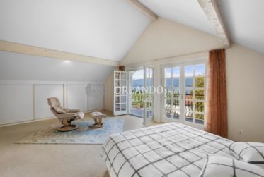 Villa de caractère avec vue panoramique sur le lac Léman, à deux pas de Genève