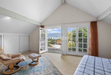 Villa de caractère avec vue panoramique sur le lac Léman, à deux pas de Genève