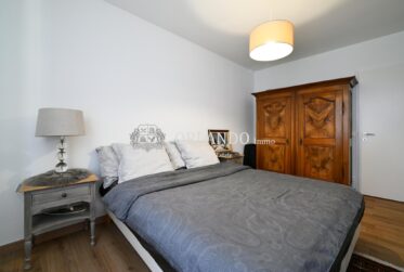 Bel appartement en attique de 5 pièces avec balcon et aperçu sur le lac